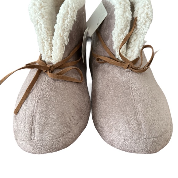 Isotoner Women's Rory Bootie Slippers - Picture 2 of 4